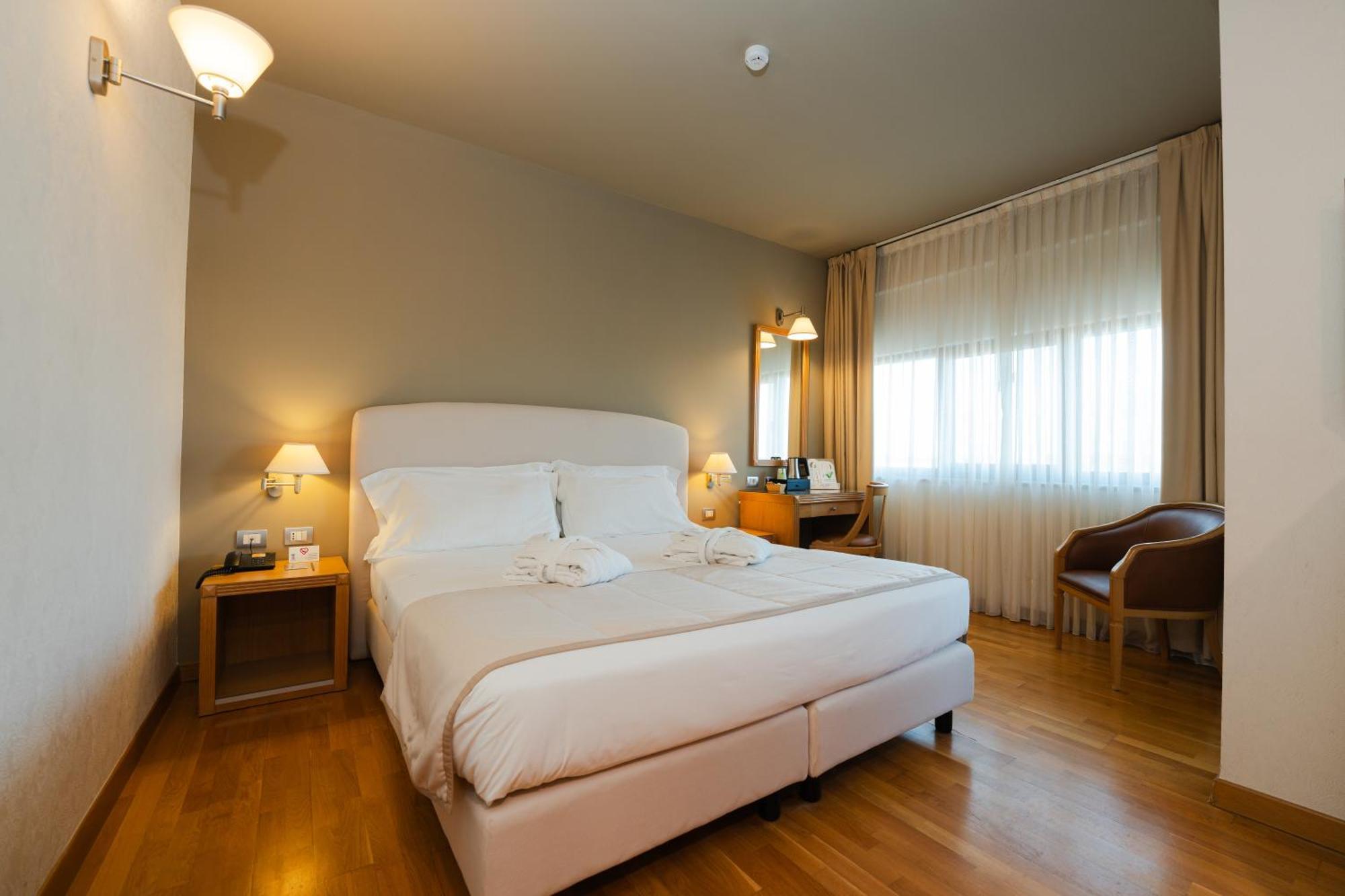 Hotel Touring Carpi Exterior foto