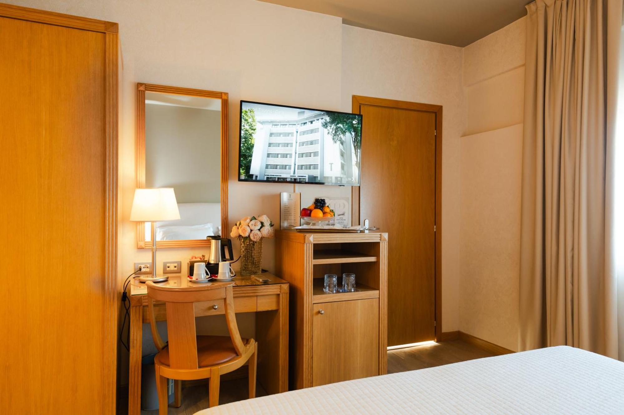 Hotel Touring Carpi Exterior foto