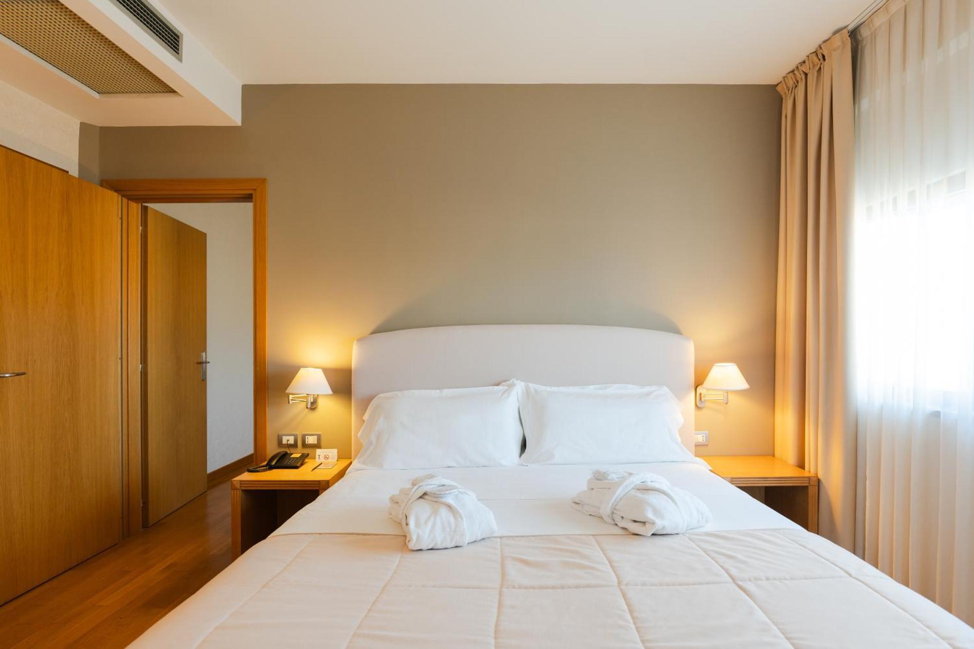 Hotel Touring Carpi Exterior foto