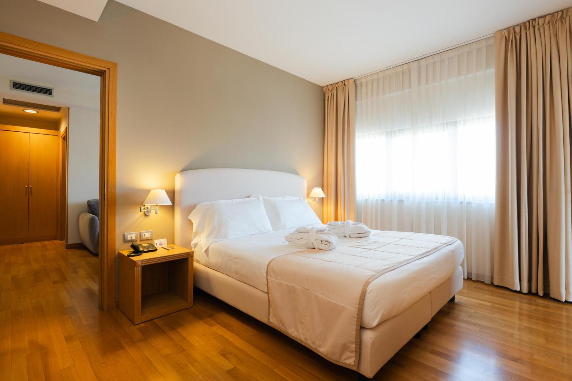 Hotel Touring Carpi Exterior foto